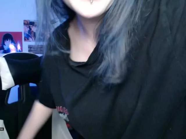 Offline Hugo-Min on BongaCams