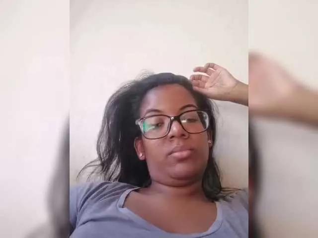 Offline IndianBeaut on BongaCams