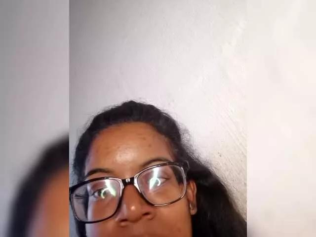 Offline IndianBeaut on BongaCams