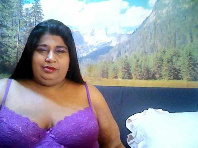 indianhoney on BongaCams 