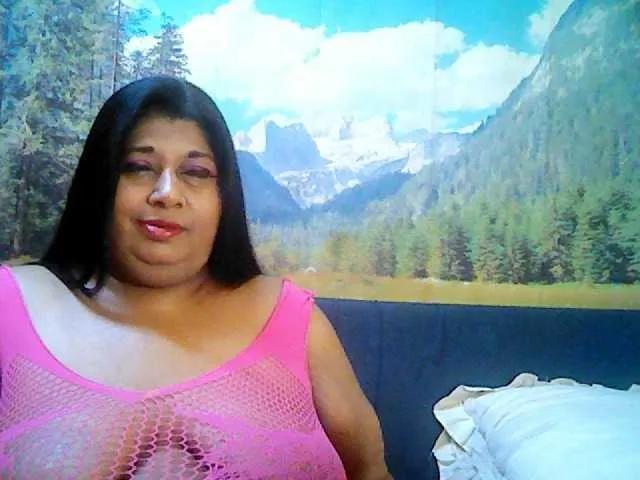 indianhoney on BongaCams 