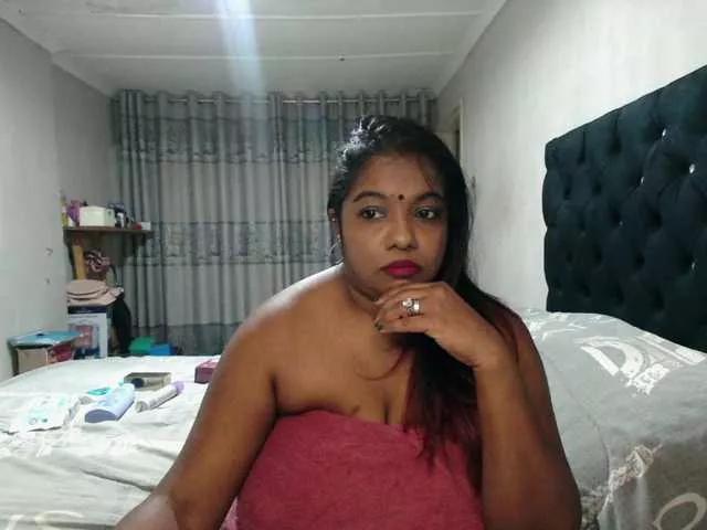 Offline Indianmayaxoxo on BongaCams