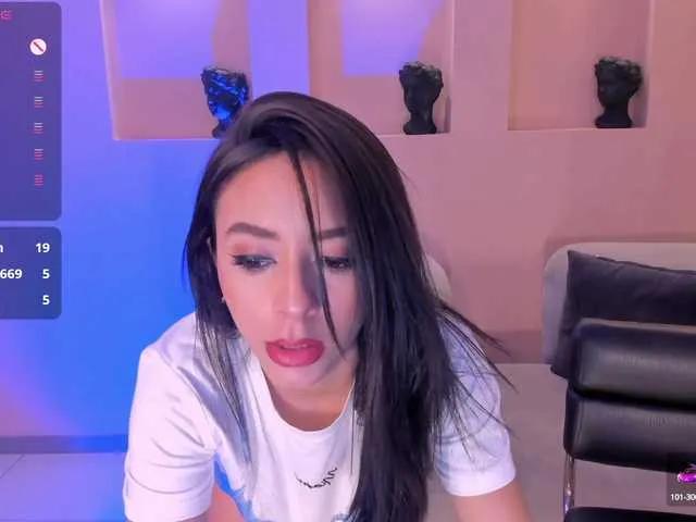 Offline IsabellaMoreau on BongaCams