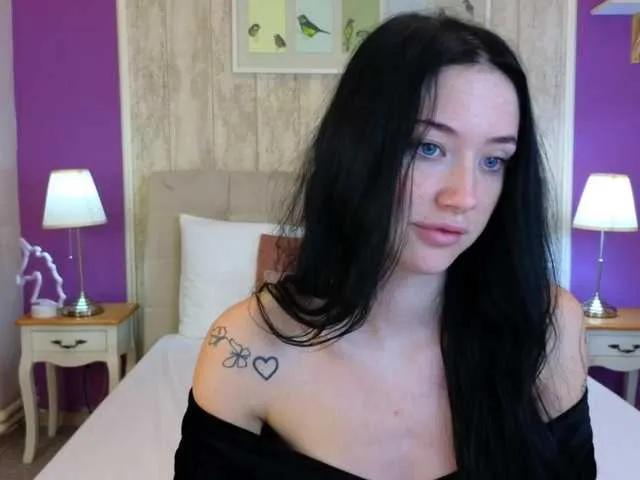 Offline Ivanna-Rose on BongaCams