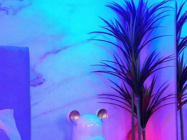 Freechat Izabelle02 on BongaCams