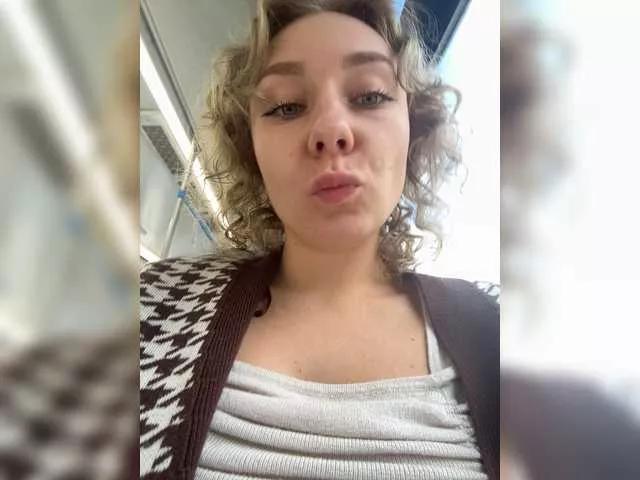 Offline Janchi- on BongaCams