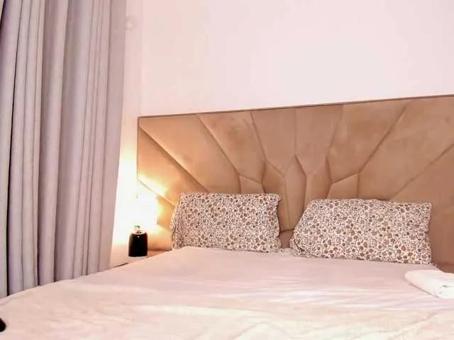 Offline JasminQuin on BongaCams