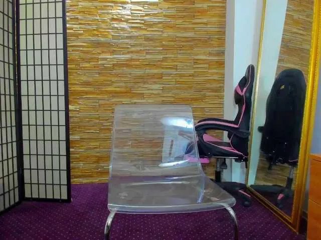 JessyBee on BongaCams