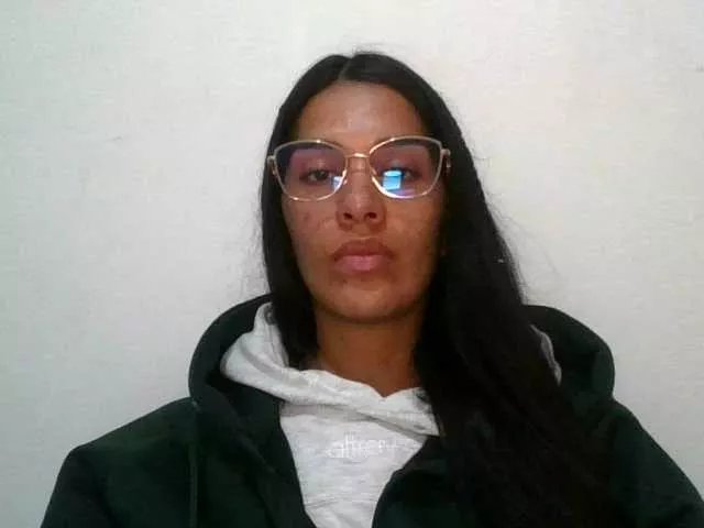 Offline JuanaBrunette on BongaCams