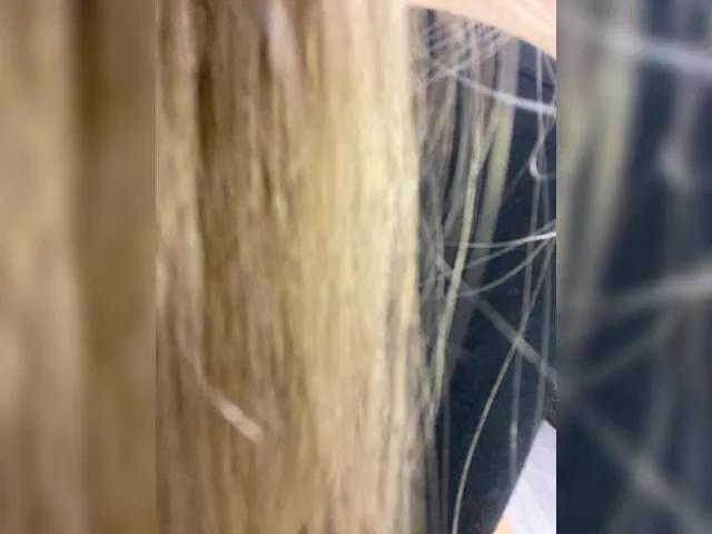 Offline JULIE21 on BongaCams