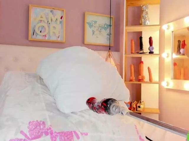 Offline julyannaa on BongaCams