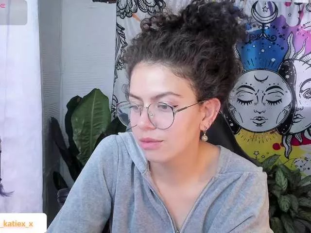 Freechat Just-katiex on BongaCams