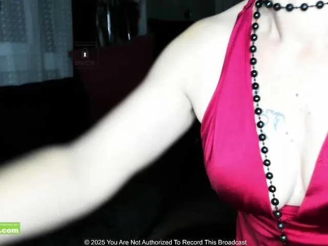 Offline KARINA-S-PALACIOS on BongaCams