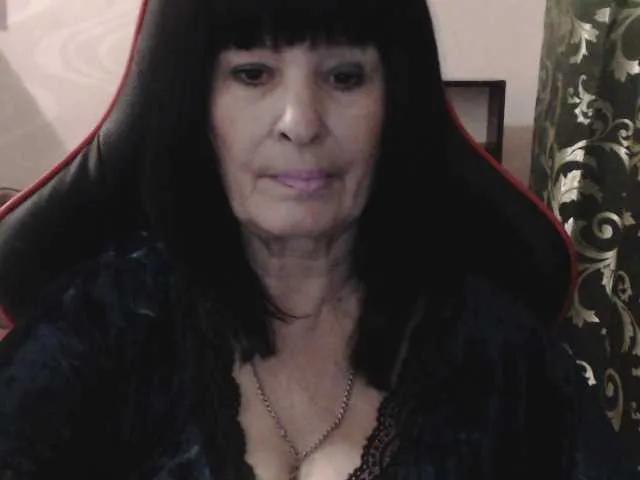 BongaCams KatarinaGloss is Freechat KatarinaGloss — Men who have something to offer to girl: kisses, touches, gifts