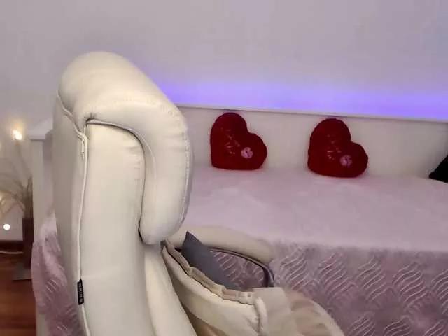 Offline KateLove23 on BongaCams