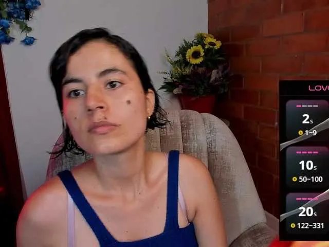 Offline katiae on BongaCams