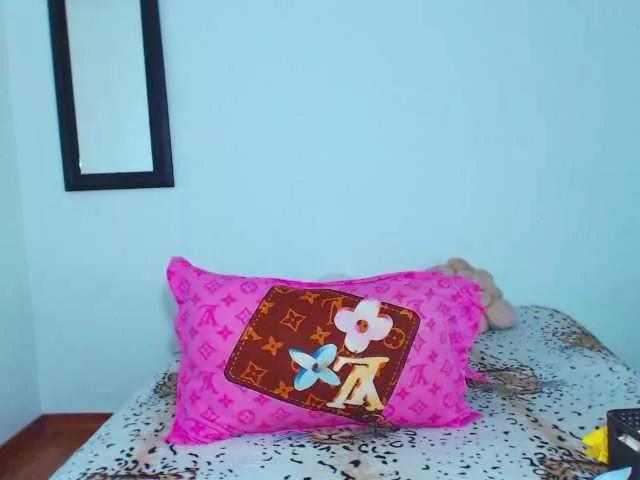 Offline KattyCrawford on BongaCams