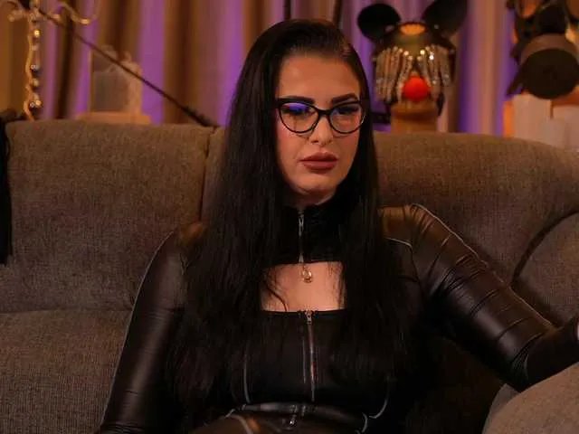 Offline KellyKent on BongaCams