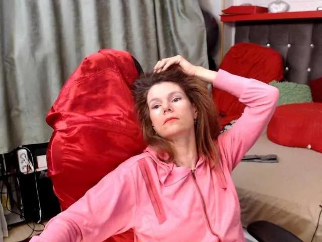 Offline kellysurfing on BongaCams