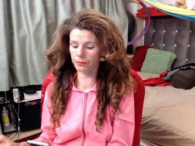 Offline kellysurfing on BongaCams