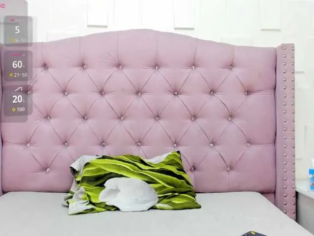 Offline KimberlyMorgan on BongaCams