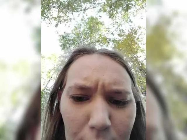 Offline Kisa75 on BongaCams