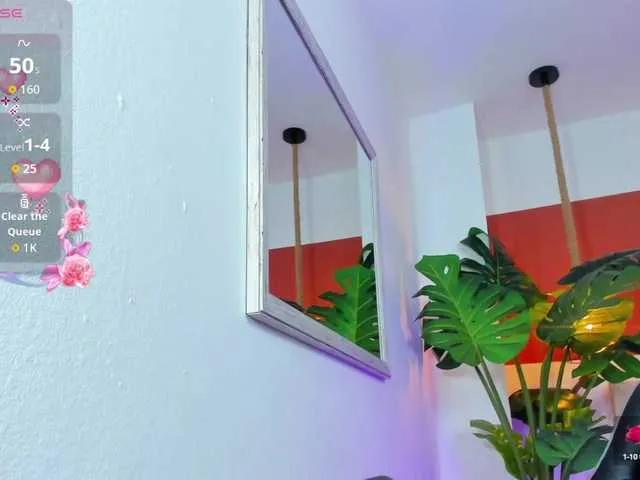 Offline kitty-sweeety on BongaCams