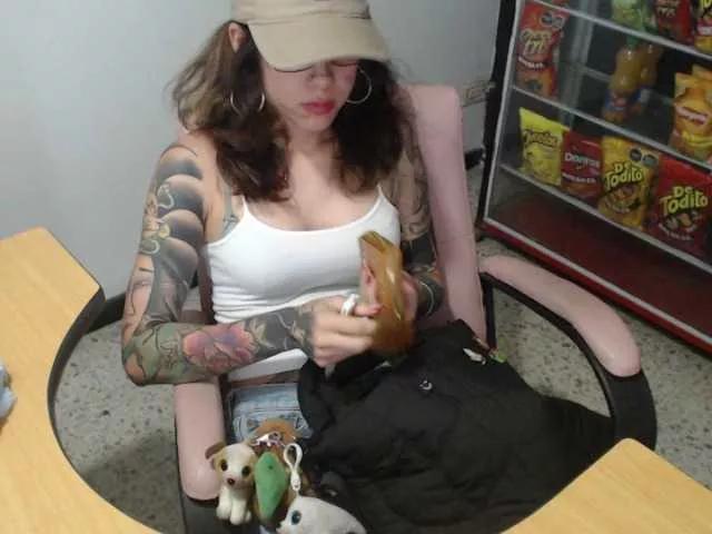 Offline Kuromi-chang on BongaCams