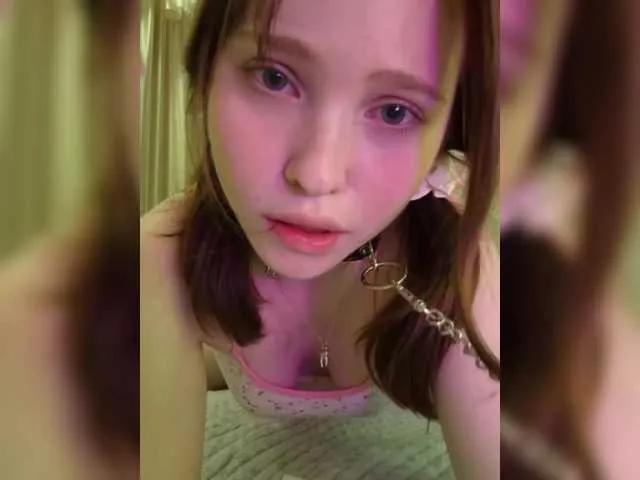 Freechat l1ttle-puppy on BongaCams