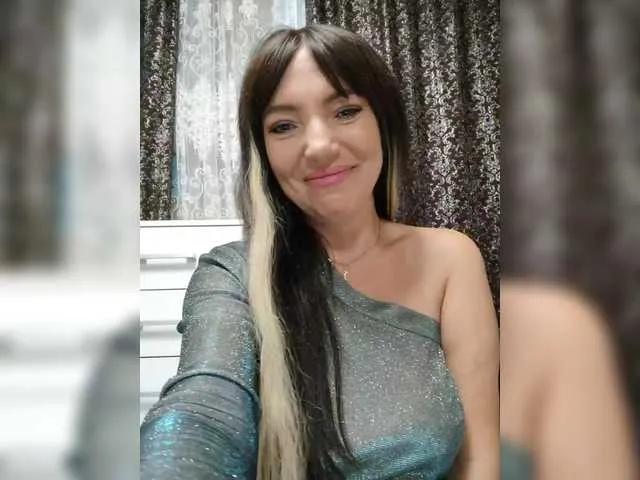 Offline Lalili on BongaCams