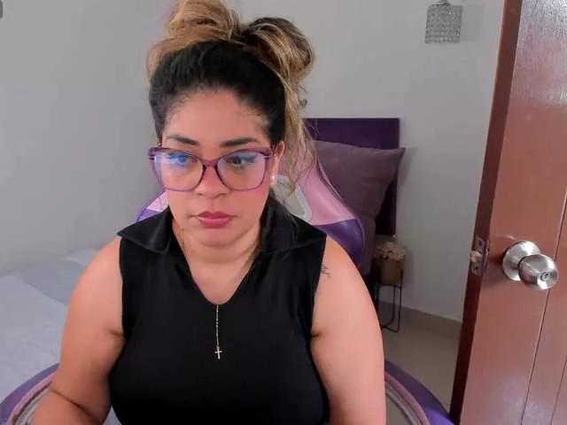 Offline larispark on BongaCams