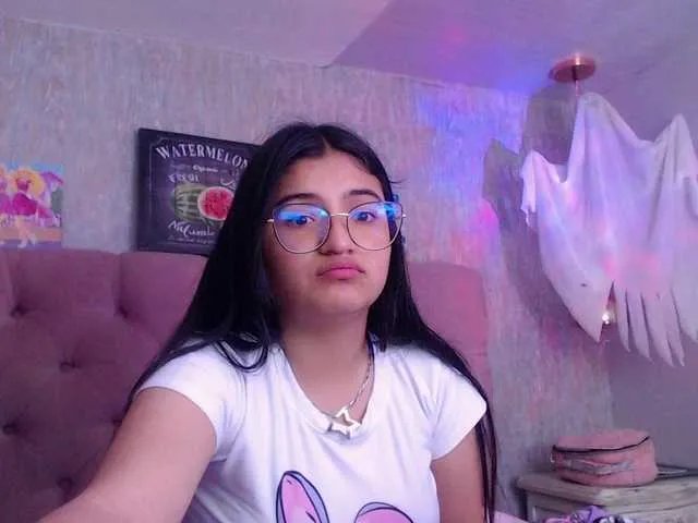 Offline laurenelove on BongaCams