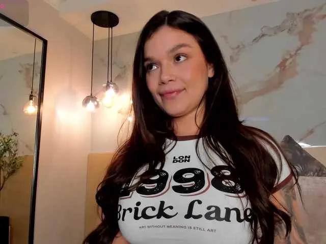 Offline leathompson1 on BongaCams