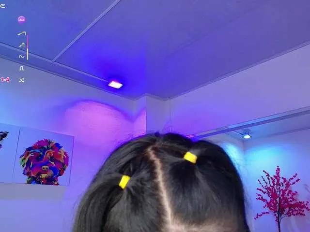 Offline Leia-laurent on BongaCams