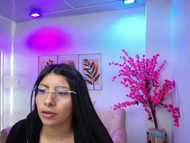Offline Leia-laurent on BongaCams