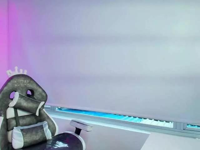 Offline Leia-laurent on BongaCams