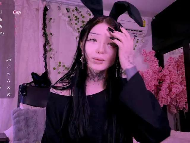 Offline Leinbone on BongaCams