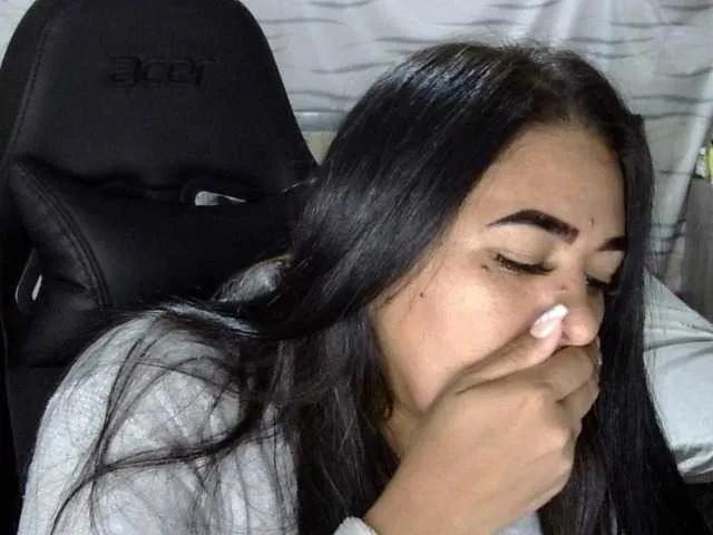 Freechat Letty33 on BongaCams