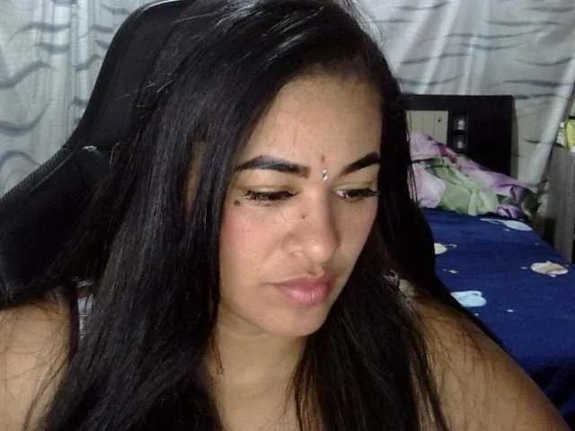 Freechat Letty33 on BongaCams