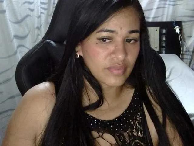 Freechat Letty33 on BongaCams