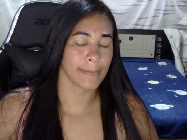 Freechat Letty33 on BongaCams