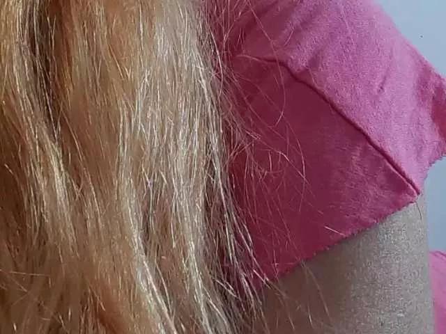 Offline LIliana77777 on BongaCams