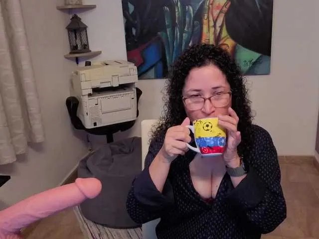 Freechat Lilihotlatina on BongaCams