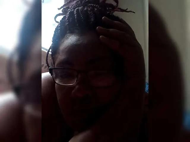 Offline Lilith826 on BongaCams