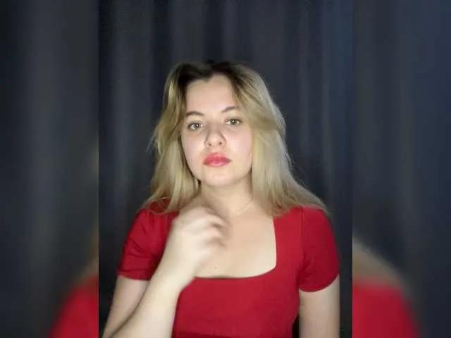 Offline Lilya-Allan on BongaCams