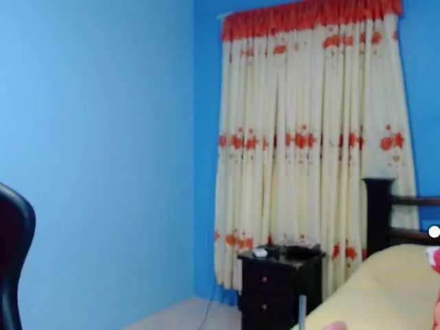 Offline LilyBenet1 on BongaCams