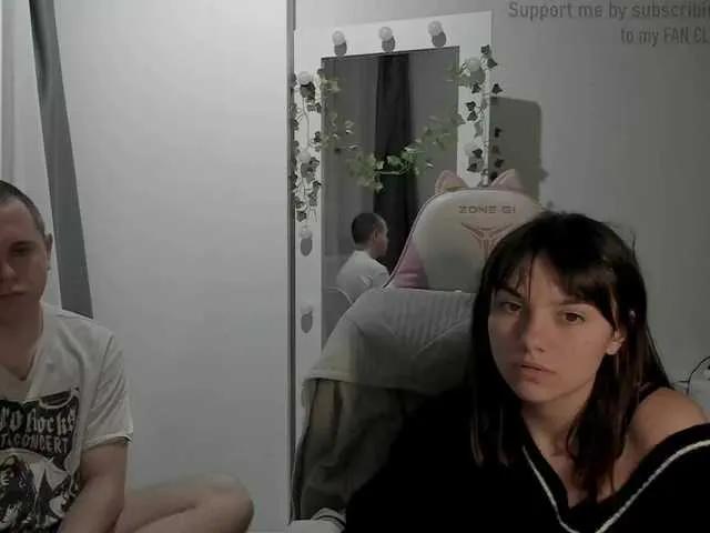 Offline lissazmark2 on BongaCams
