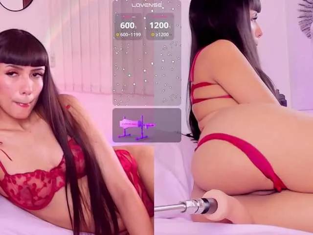 Little-Siena on BongaCams 