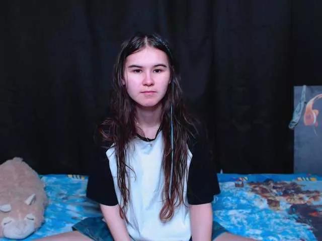 Offline littleowlx on BongaCams