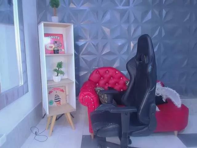 BongaCams loaizalust is Freechat loaizalust — He turns me out who dares to take the initiative, surprise with unexpected details and play without fear. I am fascinated by creativity in each gesture, the complicity that is built at the time and the ability to transform the everyday into something...